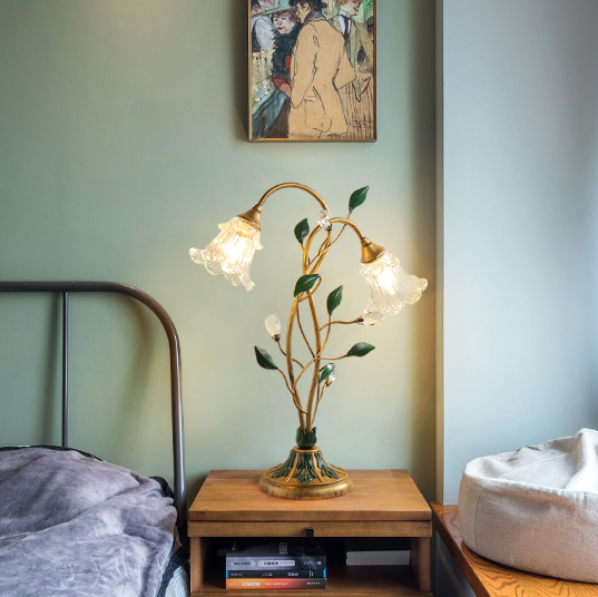 American Retro Floral Desk Lamp – Vintage Bedside, Study & Home Décor Light